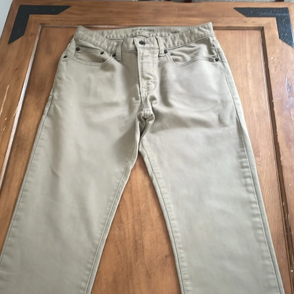 Banana Republic Khaki Travel Jeans Size 30x30